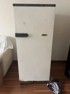 Indesit Freezer Upright ( Standing Tower)