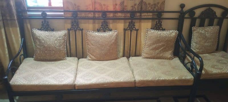 iron sofa set 4