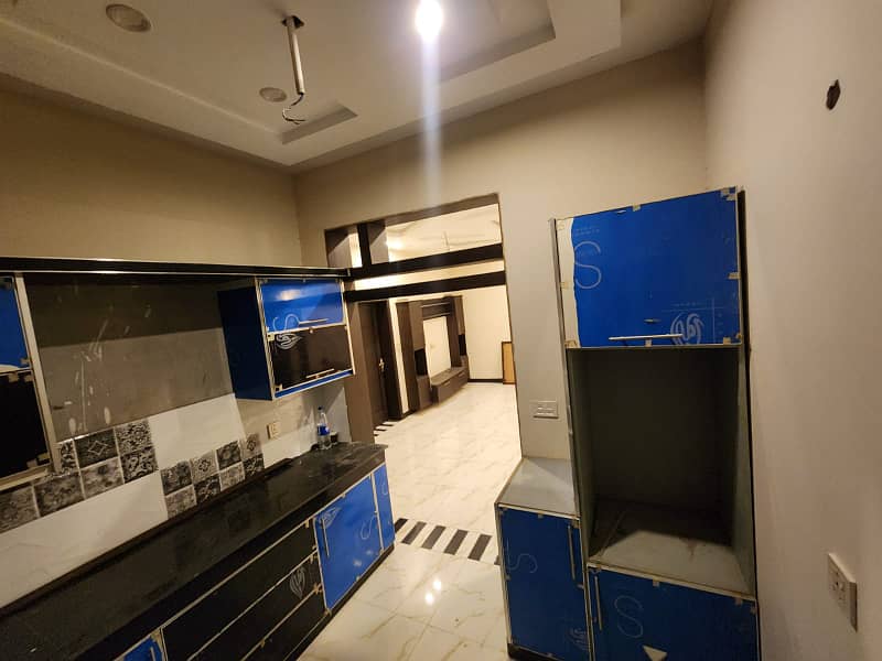 8marla house for rent umer bolck in bahria town lahore 4