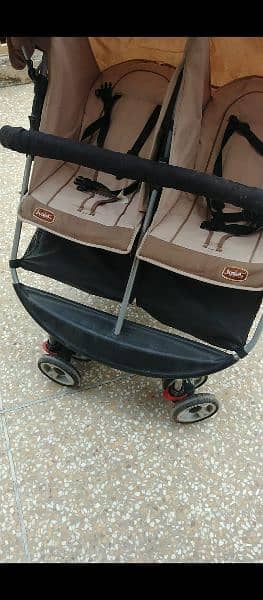 Double Stroller/Pram for Twins 1