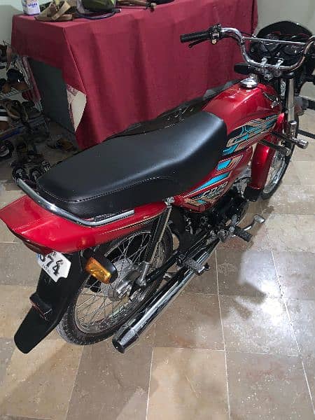 Honda Dream 70 10/10 cond. 4