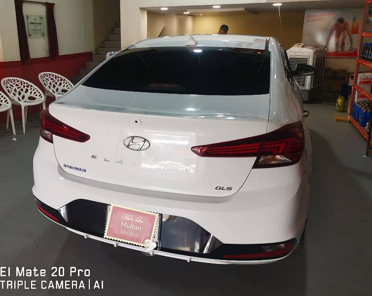 Hyundai Elantra 2022/24 like brand new 1