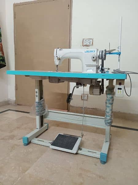 Juki machine with servo motor and table 2