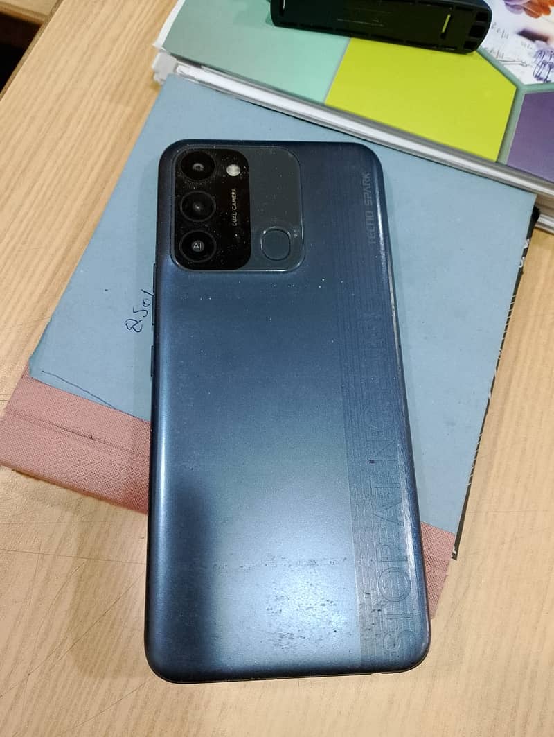 Tecno Spark 8c 2