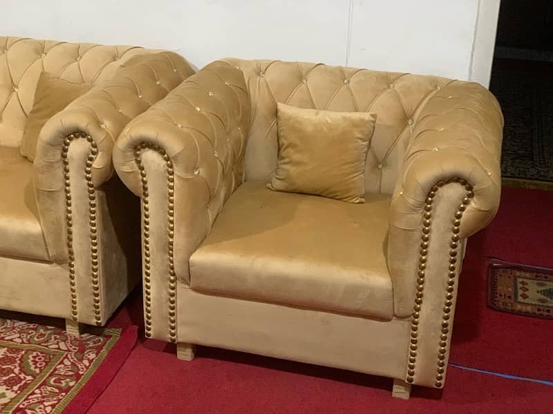 6 seater Sofa Set for sale urgently 2