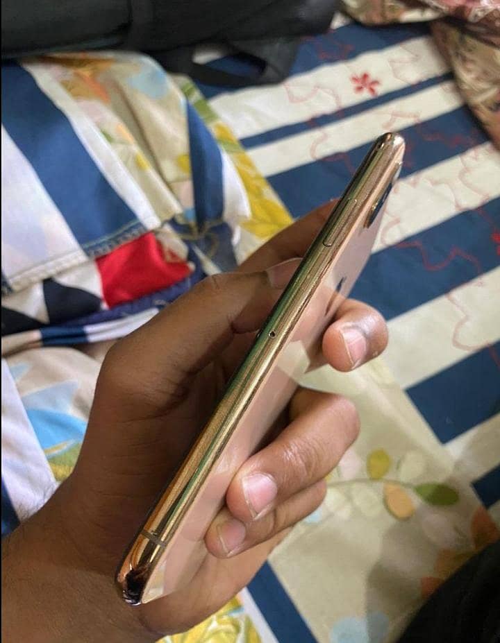 Iphone Xs 2