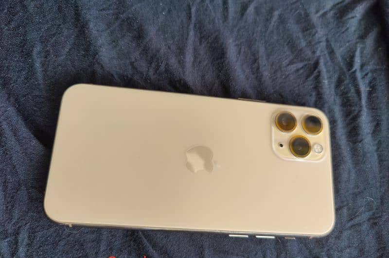 iphone 11pro 64gb dual Sim PTA galich ha Sim chal rahi ha 10/9 All ok 6