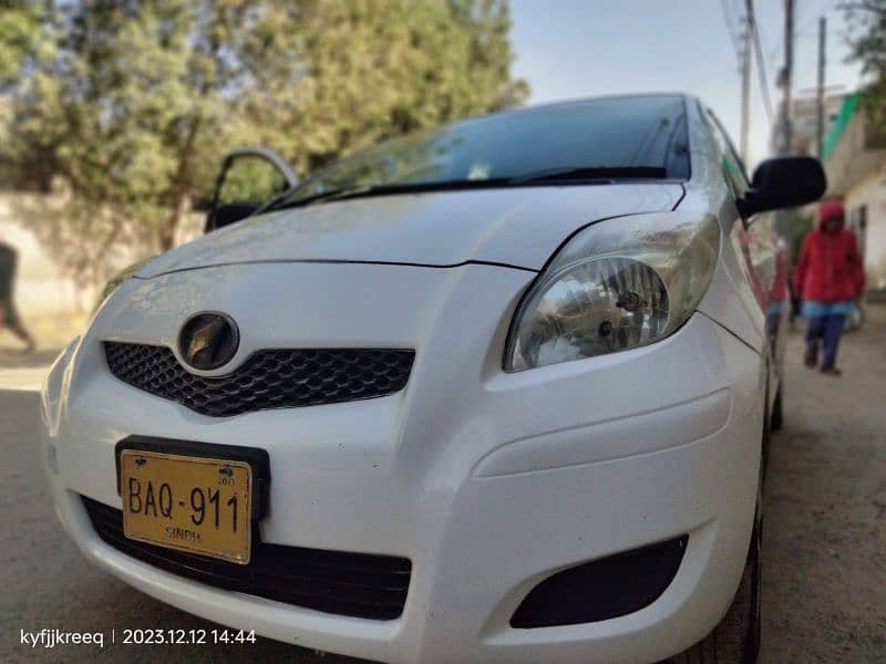 Toyota Vitz 2010 3