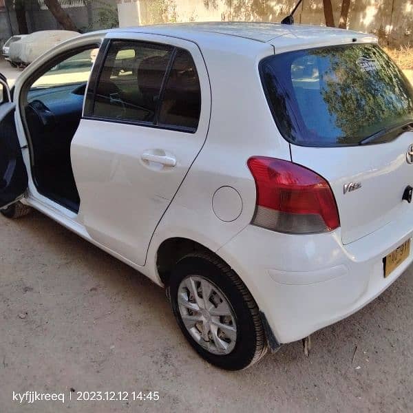 Toyota Vitz 2010 7