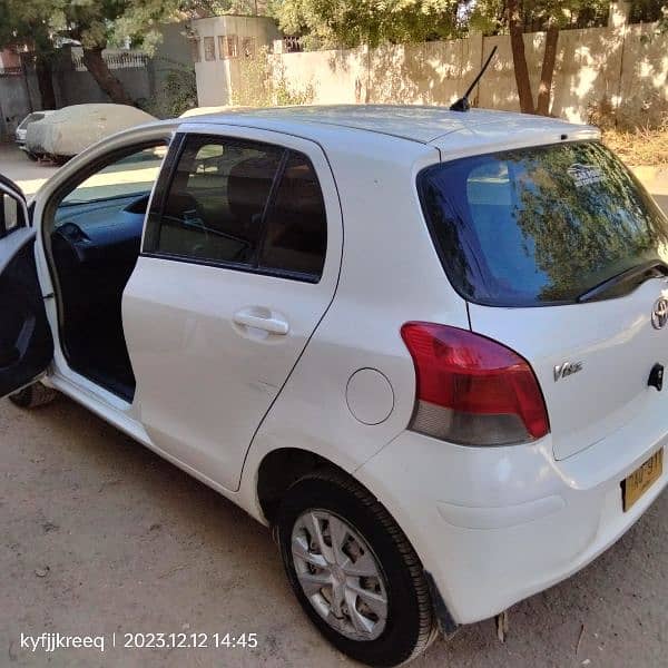 Toyota Vitz 2010 10