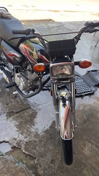 HONDA CG 125 brand new condition 23/24 model 3