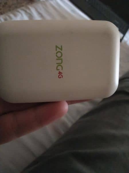 Zong 4G Bolt + Device 1