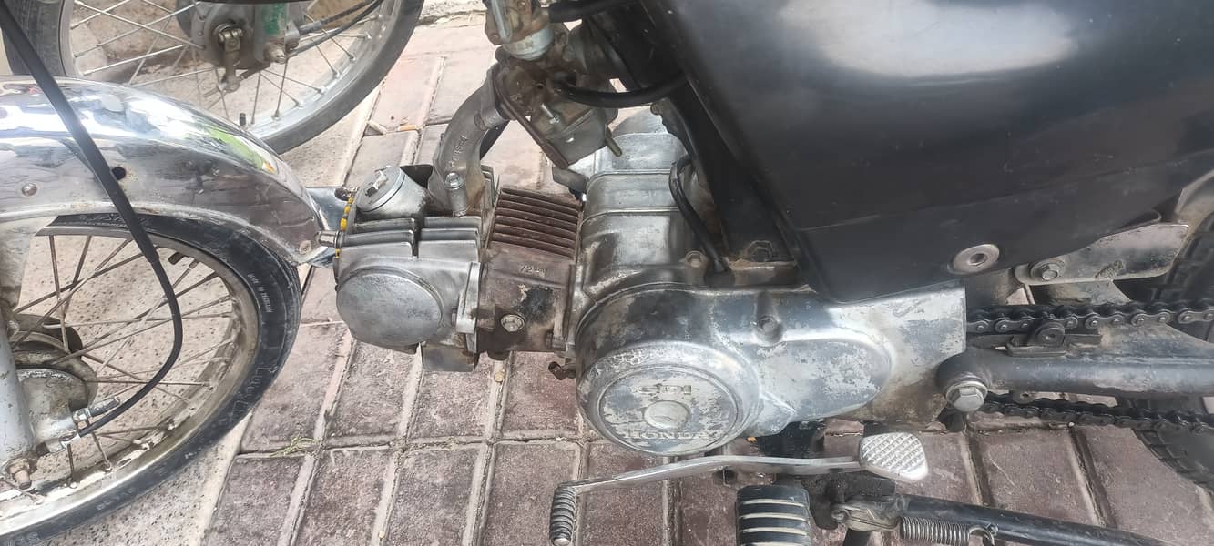 Honda 70 baik ha arjant seel ahkscing bi ho jay gi 1