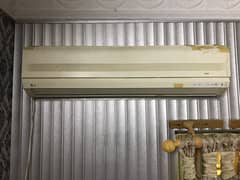 LG 1.5 Ton Split inverter cool and heat both