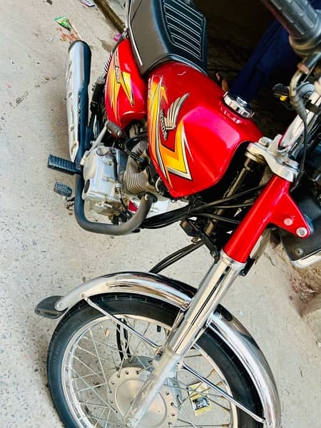 CG HONDA 125 RED 4