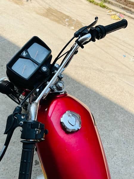 CG HONDA 125 RED 6