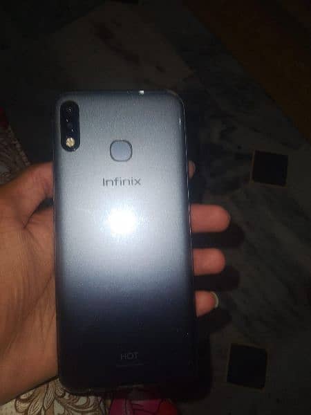 Infinix hot 8 light mobile 4