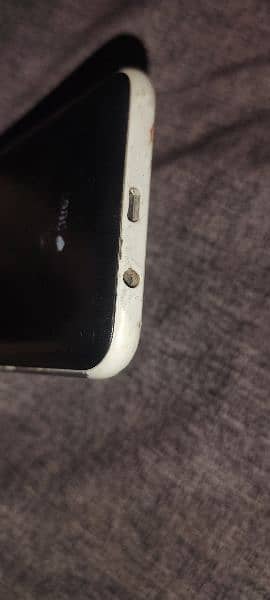 Samsung Galaxy J5 8150 5