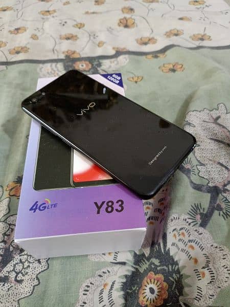 Vivo Y83 full box all accessories 6/128 1