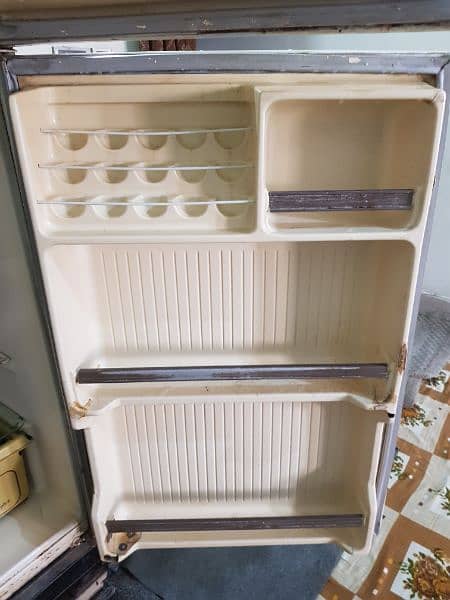 Philco fridge 11