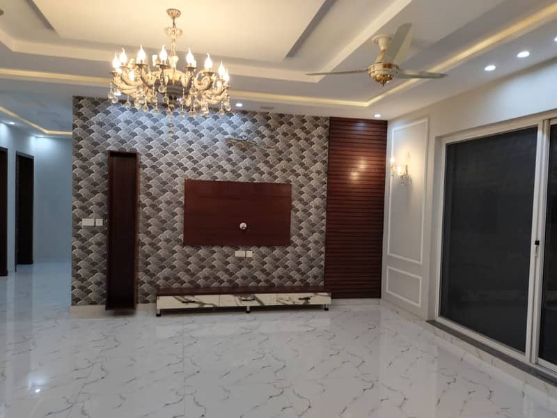 480 Square Feet Flat Ideally Situated In Bahria Town - Block AA 0