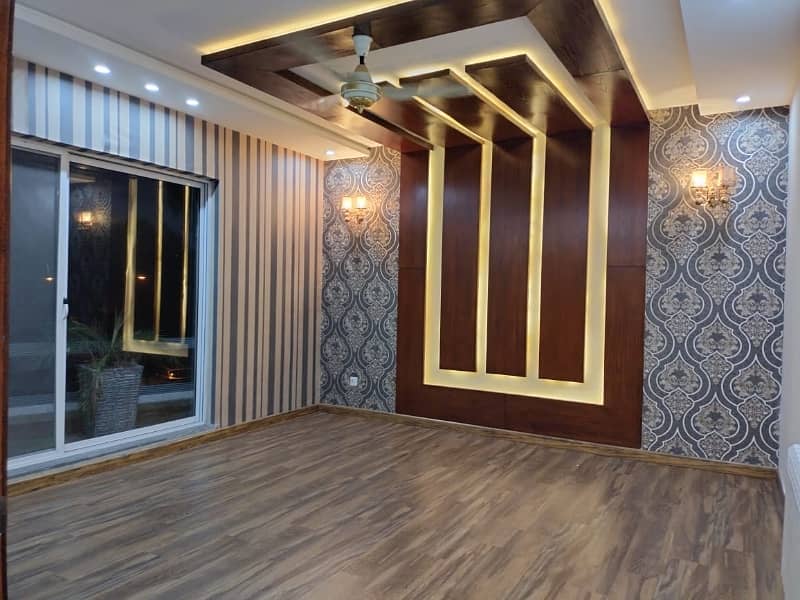 480 Square Feet Flat Ideally Situated In Bahria Town - Block AA 1