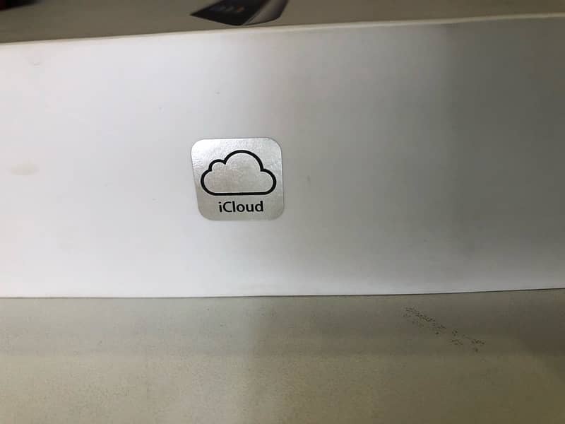 Apple ipad 3 ICloud locked 0