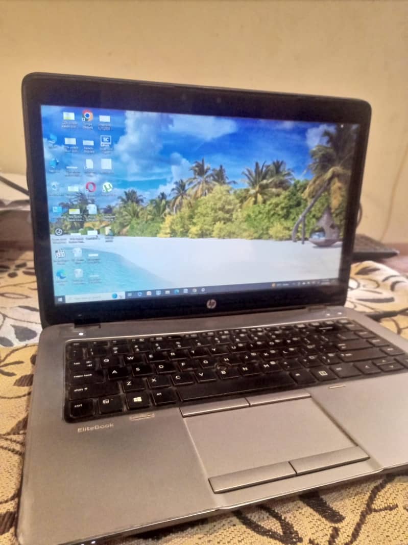 HP Elitebook Laptop - Touch and Type - Best in the Town 2