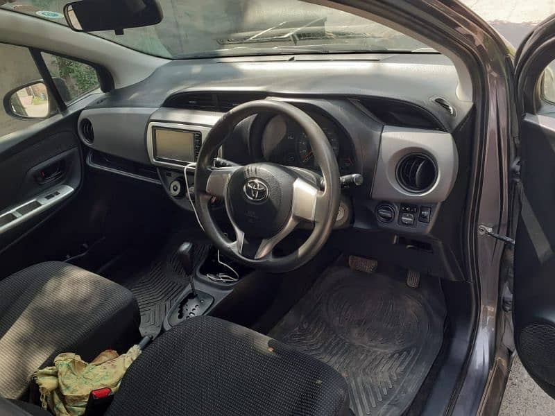 Toyota Vitz 2015 5