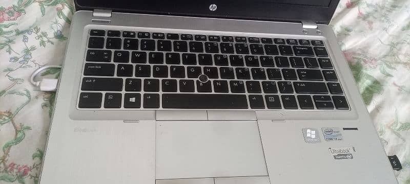 hp laptop core i7 3th generation 3hrs bettety backup 3