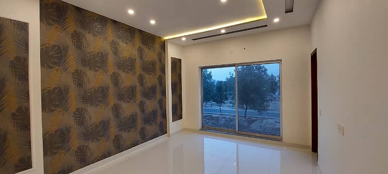 Brand New 10 Marla Luxury House Is Available For Sale In Sector E Bahria Town Lahore 3