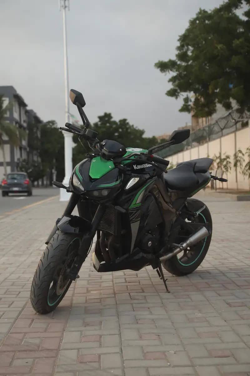 Kawasaki Z1000 2022 Model 8