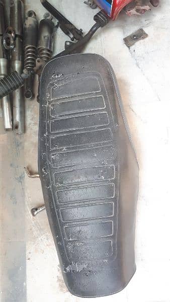 HONDA 125 SPARE PARTS FOR SALE 3