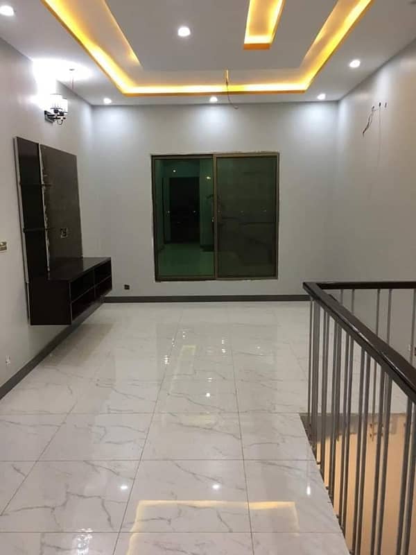 2 Bed 5 Marla Portion Available for Rent in Gulraiz 5