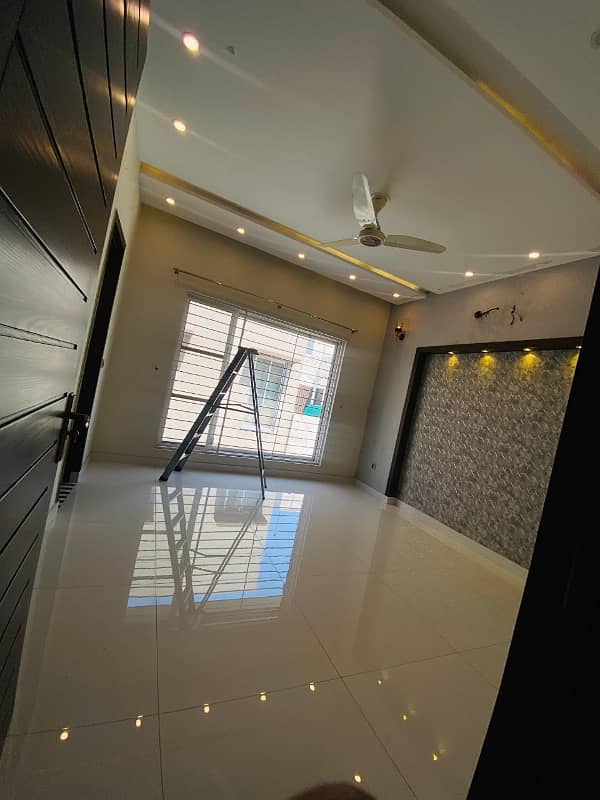 10 Marla Upper Portion Is Available To Rent With Lower LOCKED Options In Jasmin Block 0