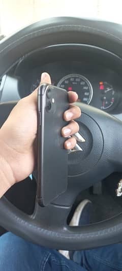 Iphone 11 128 gb 10by 10 waterpack jv non pta