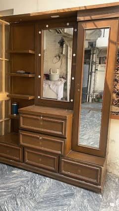 dressing table