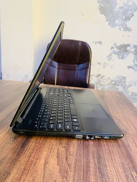 Acer Extensa Num Pad laptop i5 4th gen 3