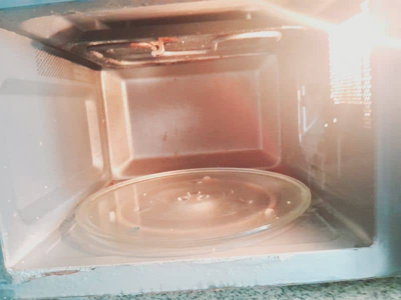 microwave 3