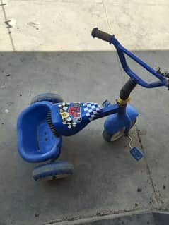 Kids tricycle