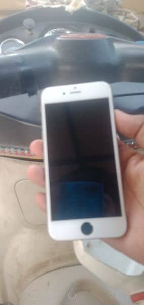 Iphone 6.16,GB memory 1