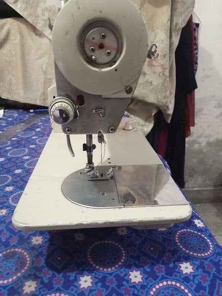 Juki sewing machine, all good , available in best condition 1