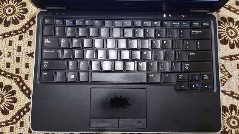 Dell Latitude E7240 core i5 4th gen 256+512 ssd and 12gb ram 2