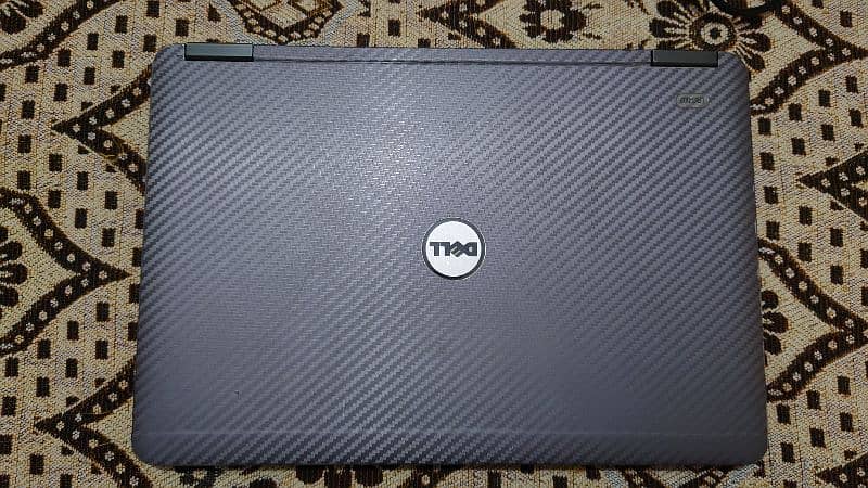 Dell Latitude E7240 core i5 4th gen 256+512 ssd and 12gb ram 5