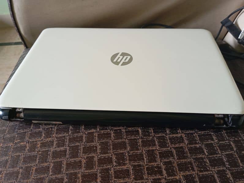 HP Core i3 4th generation 4