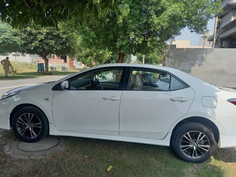 Toyota Corolla Altis 2021 5