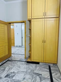 2 Bed Beautiful Portion in Gulraiz near Bahria Town