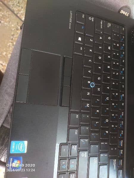 Dell Latitude E5440 6