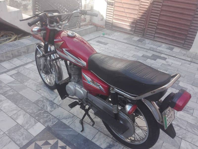 2016 model Honda 125 1