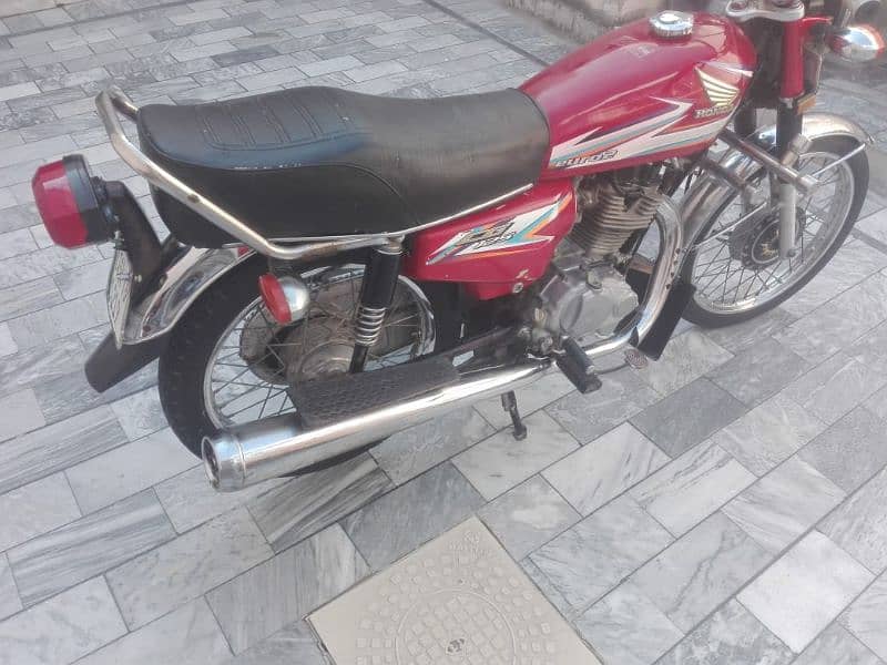 2016 model Honda 125 3